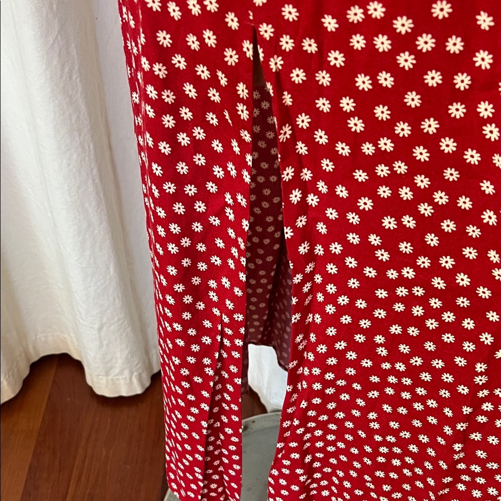 Reformation Red Zoe daisy floral print Skirt  sz 2 - Picture 3 of 11
